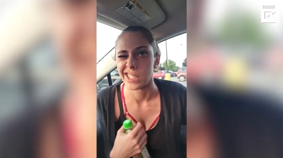 El Sumario - Una mujer quedó con cara de guiño después de ir al dentista