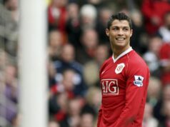 El Sumario - Cristiano Ronaldo firmó por dos años con el Manchester United