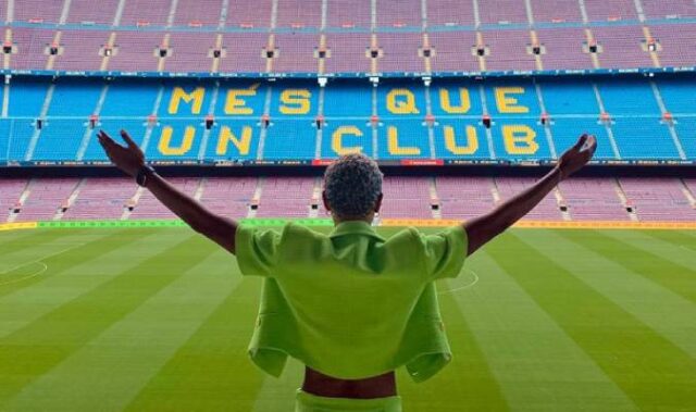 El Sumario - El Camp Nou homenajea al Barcelona femenino y a Yulimar Rojas El Camp Nou homenajea al Barcelona femenino y a Yulimar Rojas