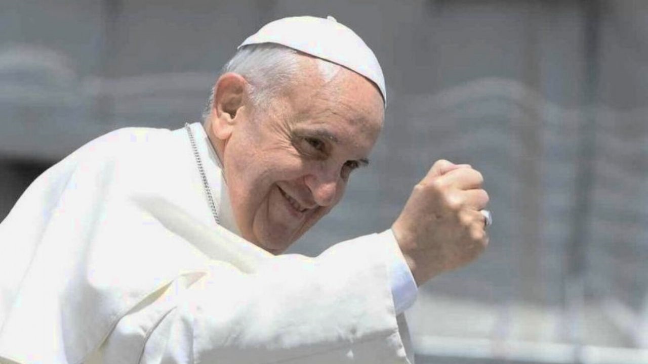 El Sumario - El Papa Francisco indicó acerca de su estado de salud: "Estoy vivo"