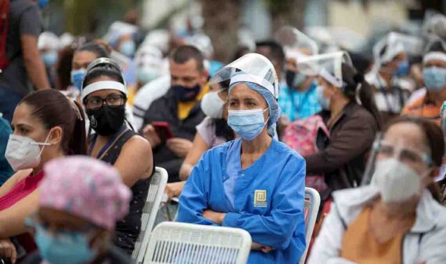 El Sumario - Venezuela ocupa los últimos puestos en vacunación anticovid, según la oposición