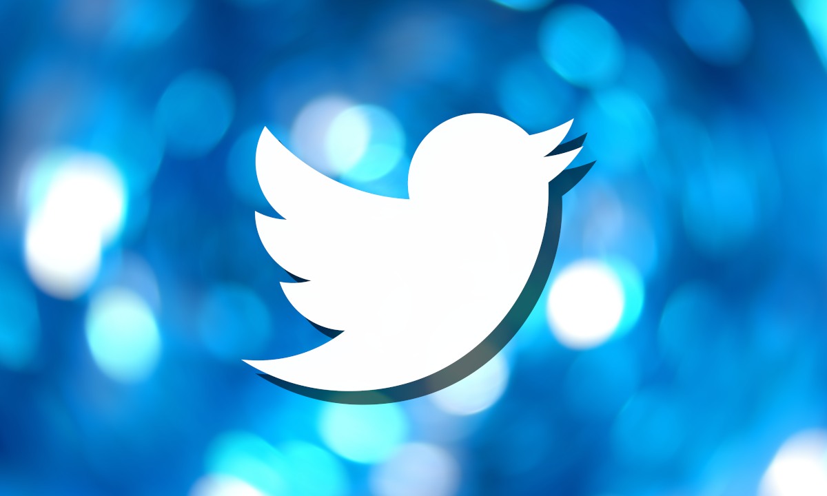 El Sumario - Twitter ya permite enviar el mismo mensaje directo hasta a 20 contactos