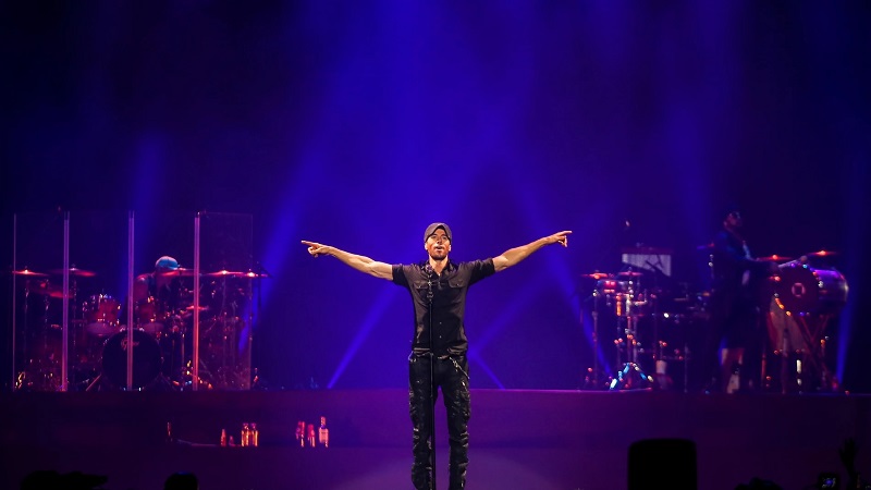 El Sumario - Enrique Iglesias anuncia que “Final” será el “último” disco de su carrera
