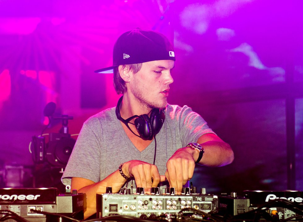 El Sumario - Google rinde tributo a DJ Avicii con un video animado