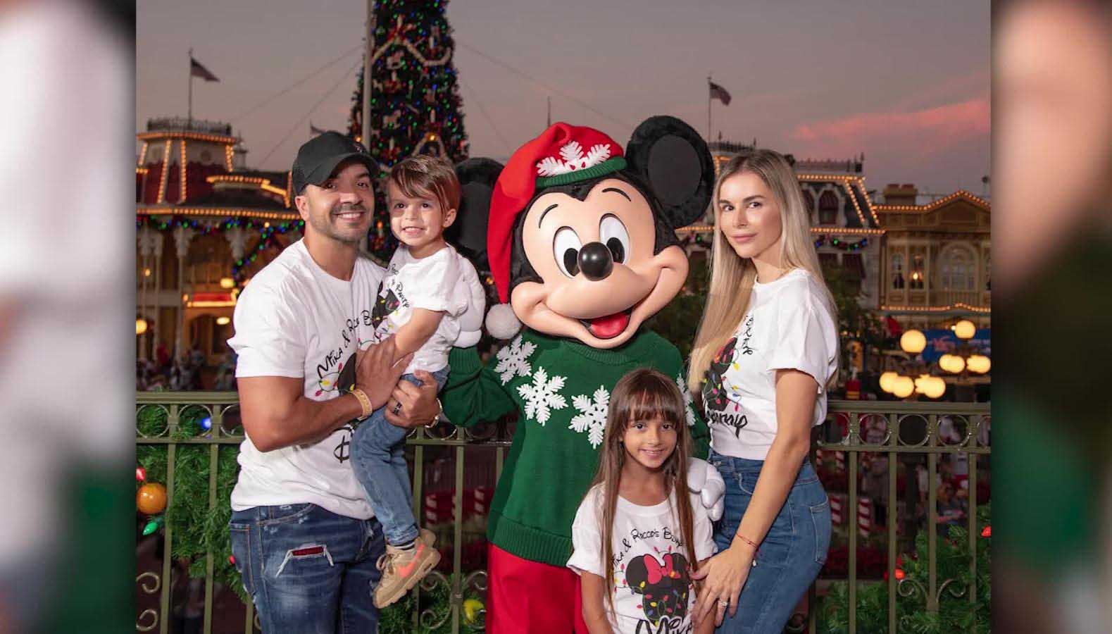 El Sumario - Luis Fonsi, el padre más "chévere" por estar en espectáculo de Disney