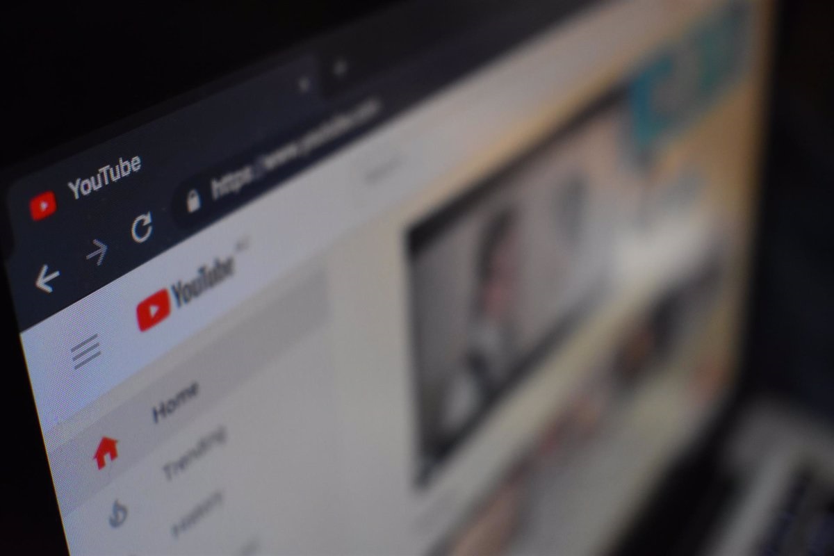 El Sumario - YouTube incorporó los comentarios en el modo pantalla completa