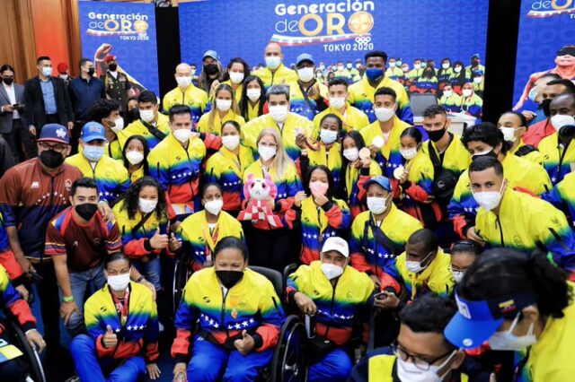El Sumario - Venezuela condecora a los atletas paralímpicos a su regreso de Tokio