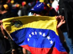 El Sumario - Venezuela coordina la repatriación de venezolanos de Chile tras actos xenófobos