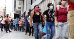 Sitios públicos contarán con un semáforo anticovid, según Maduro