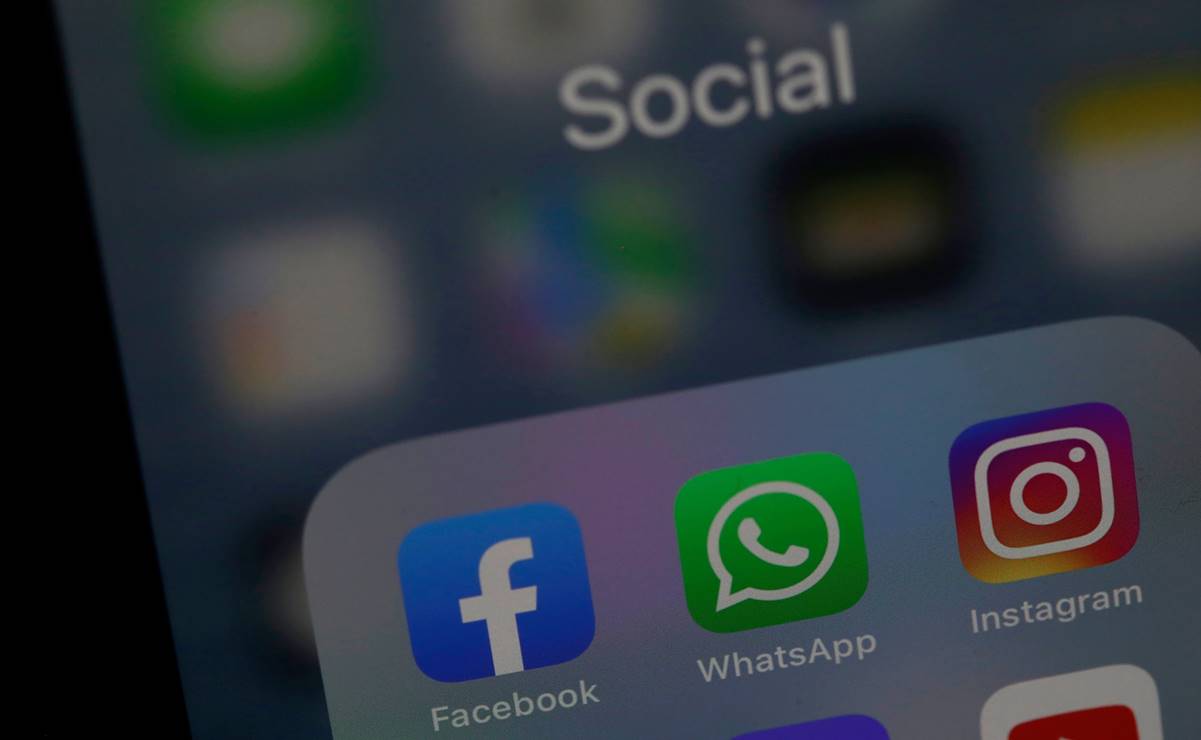 El Sumario - Facebook insiste en que caída de las redes sociales fue por un error técnico