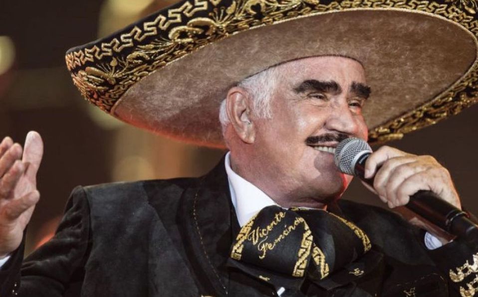 El Sumario - Vicente Fernández salió del área de terapia intensiva