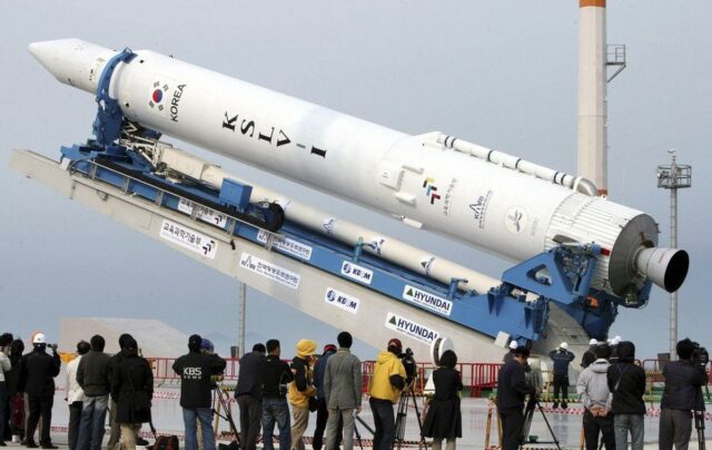 El Sumario - Corea del Sur lanzará su primer cohete de fabricación propia