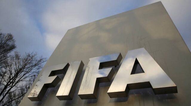 El Sumario - FIFA celebrará una cumbre global en el mes de diciembre
