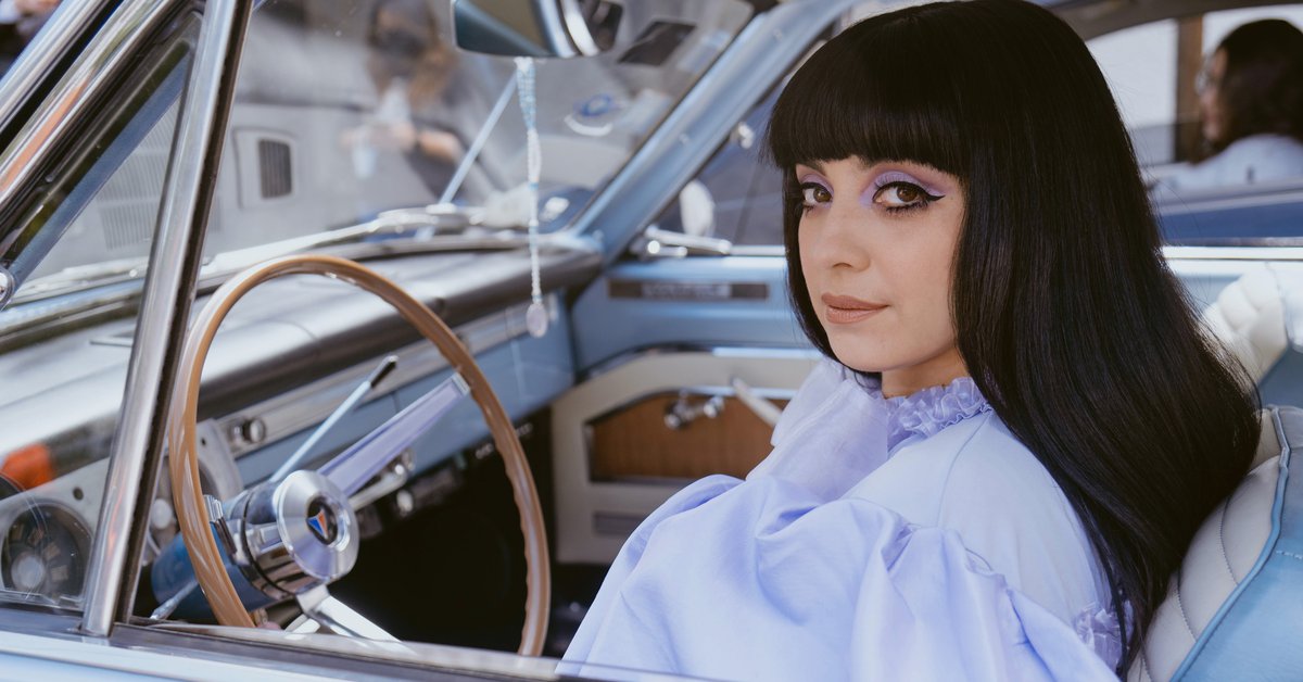 El Sumario - Mon Laferte explora su embarazo a través de “Algo es mejor”