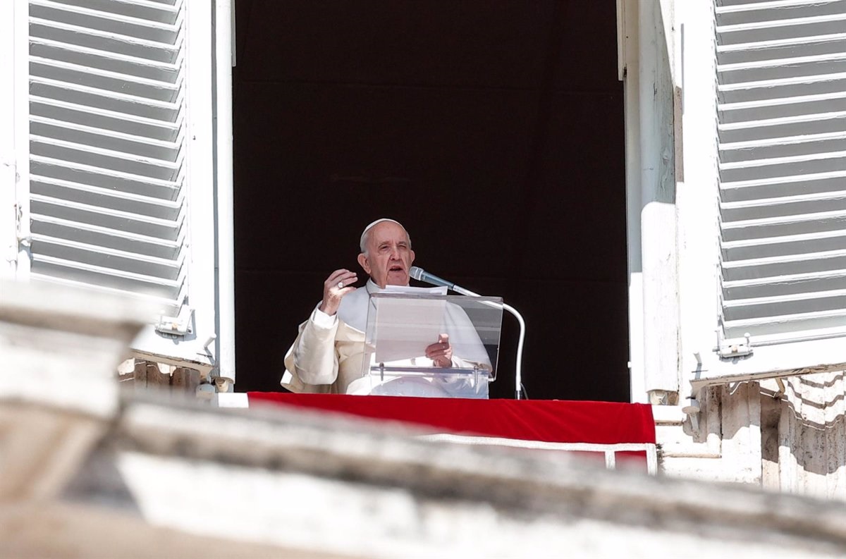 El Sumario - Papa Francisco solicitó "respuestas eficaces" que sirvan de esperanza para las nuevas generaciones