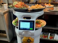 Restaurante de Florida recibe más propinas desde que “contrató” un mozo robot