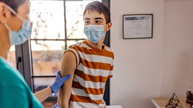 El Sumario - Venezuela inició la vacunación contra el Covid-19 en mayores de 12 años