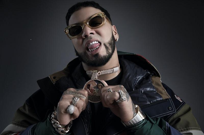 Artista urbano Anuel AA