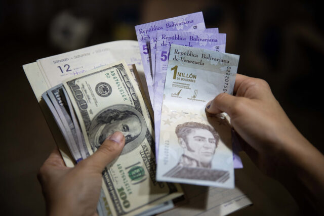 Venezuela dólares economía
