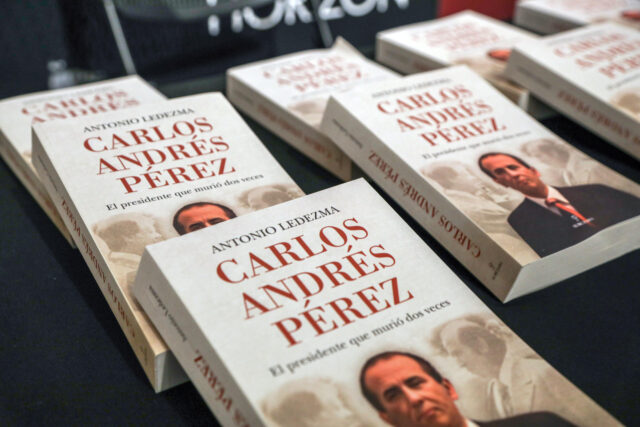 Libro biográfico sobre Carlos Andrés Pérez