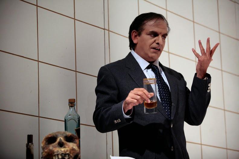 Sangre en el diván