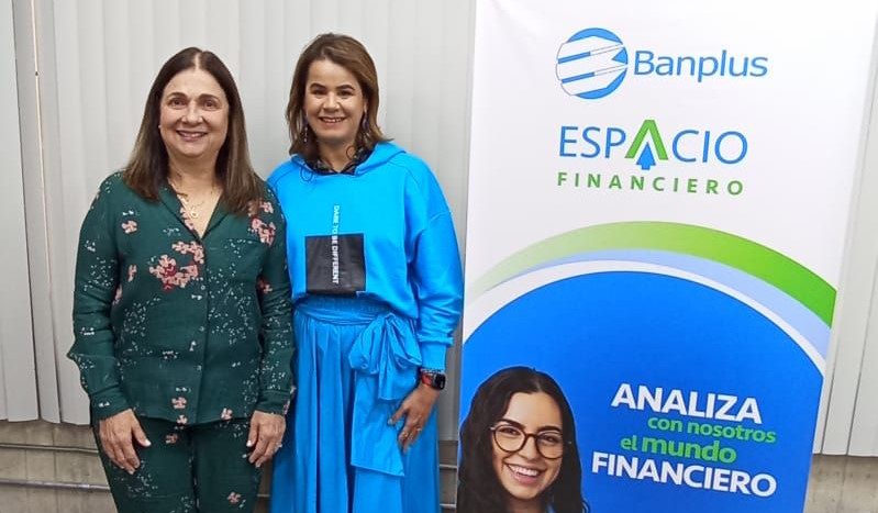 María Isabel Guinand, Rectora de la UNIMET, y Verónica Ávila, Presidenta Ejecutiva de Banplus