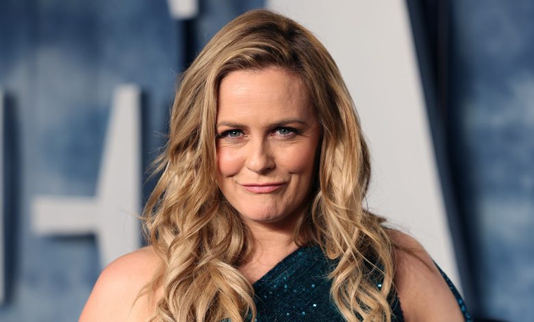 Alicia Silverstone