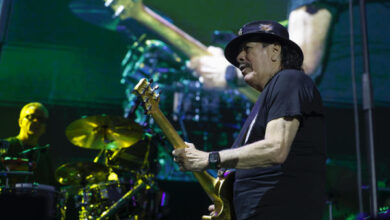Carlos Santana