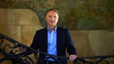 Dan Brown