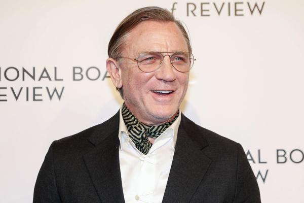 Daniel Craig