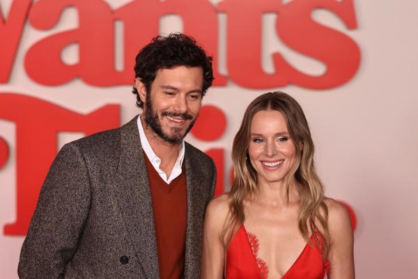Adam Brody y Kristen Bell