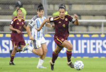 Vinotinto Femenina - Deyna Castellanos