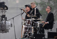 U2