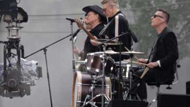 U2