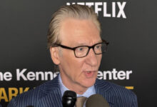 El comediante Bill Maher recibe el Premio Mark Twain al humor estadounidense