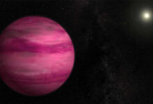El telescopio espacial James Webb escudriña el "planeta rosa" y revela una sorpresa salina