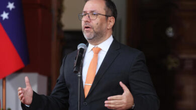 Delcy Rodríguez designa al excanciller Yván Gil como ministro de Ciencia y Tecnología