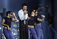 Harry Styles rinde homenaje a Dolly Parton durante un concierto en Nueva York