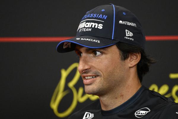 El español Carlos Sáinz renueva con Williams con un contrato multianual