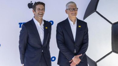 John Ternus sucede mañana a Tim Cook al frente de Apple para liderar la era de la IA
