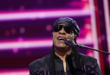 Stevie Wonder celebra 50 años del mítico 'Songs in the key of life' con un miniálbum