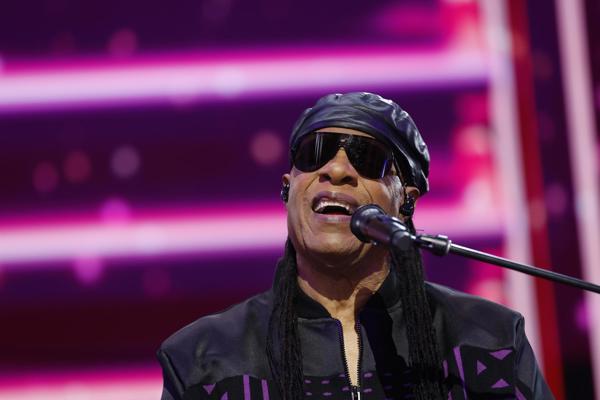 Stevie Wonder celebra 50 años del mítico 'Songs in the key of life' con un miniálbum