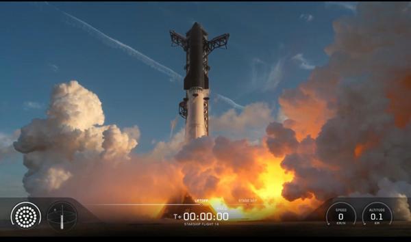 La nave Starship ameriza con éxito después de su primer viaje orbital