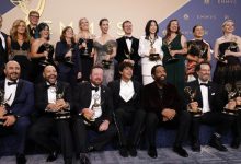 'Widow's Bay' arrasa en unos Emmy que honran la partida de grandes estrellas de Hollywood