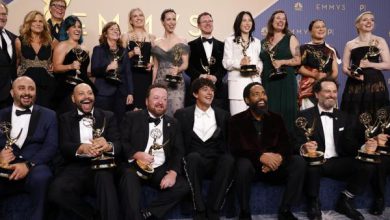 'Widow's Bay' arrasa en unos Emmy que honran la partida de grandes estrellas de Hollywood