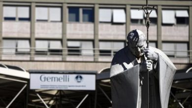 León XIV presenta una evolución postoperatoria normal e inicia la fisioterapia respiratoria