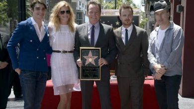 Bryan Cranston homenajea a RJ Mitte, su hijo en 'Breaking Bad', fallecido a los 34 años