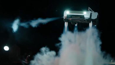Tesla presenta un Roadster capaz de volar y acelerar de 0 a 100 en menos de un segundo