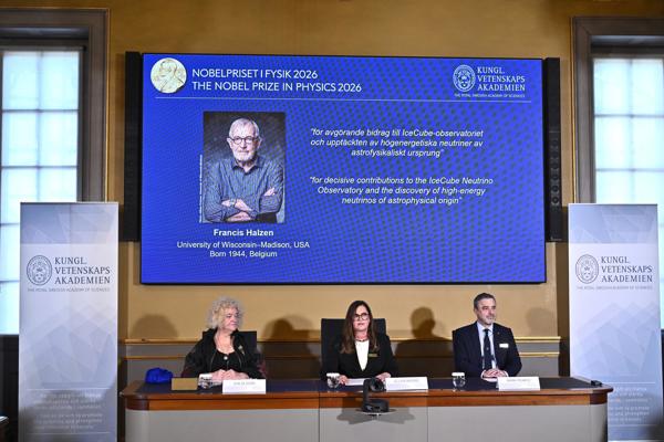 El Nobel de Física premia al belga Francis Halzen por sus descubrimientos sobre neutrinos