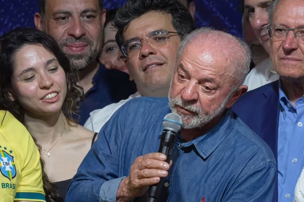 Venezuela felicita a Lula da Silva tras su victoria electoral frente a Flávio Bolsonaro